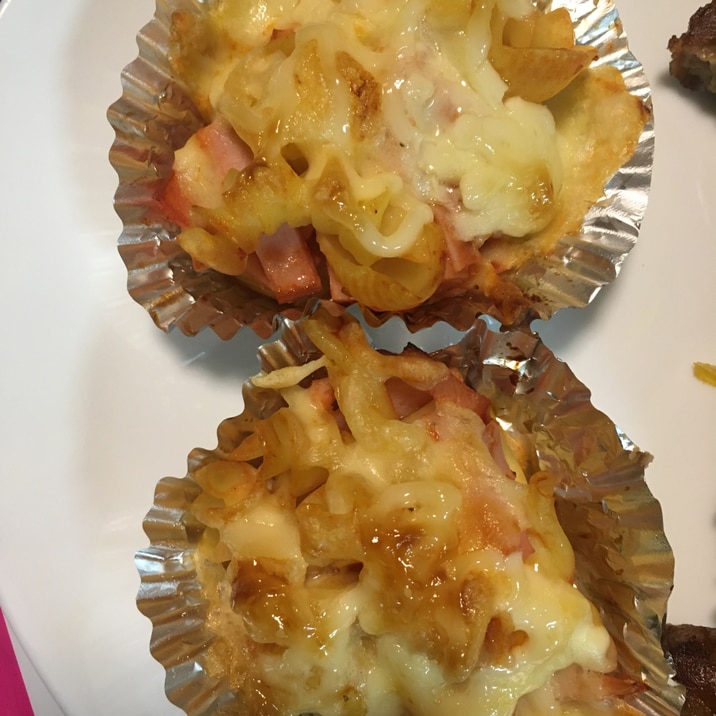 お弁当に!マカロニチーズ焼き!